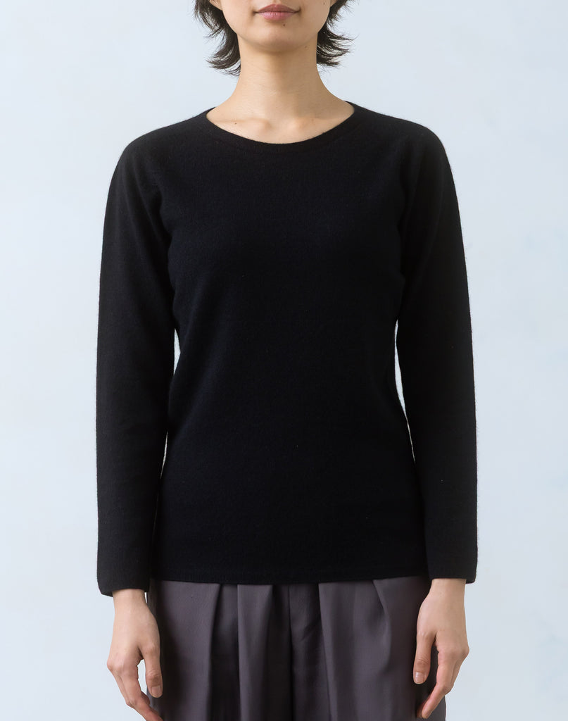 モデル：166cm　サイズ：1　色：ブラック