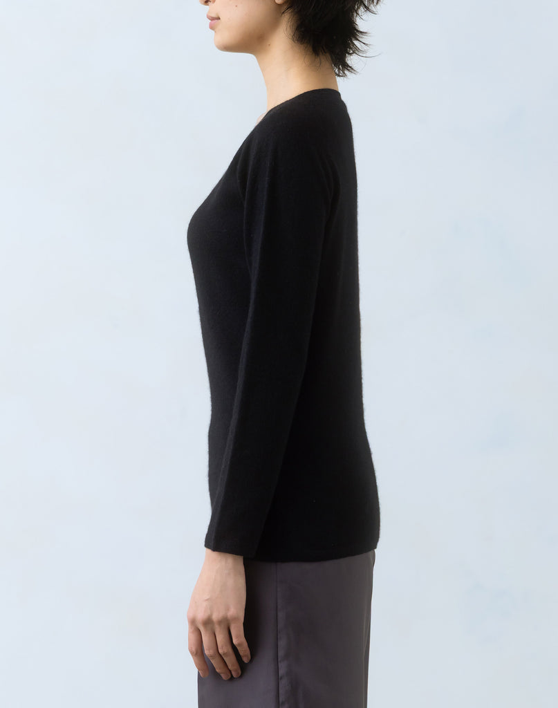 モデル：166cm　サイズ：1　色：ブラック