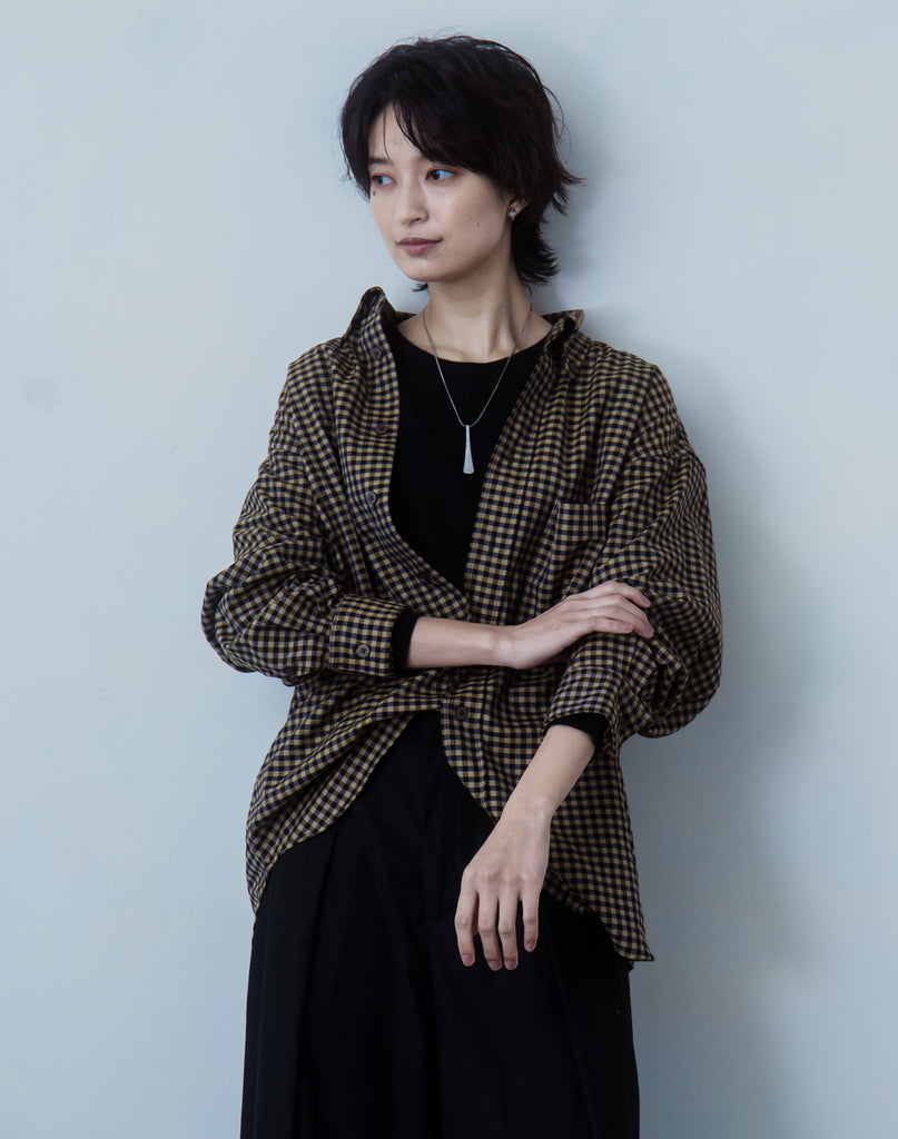 モデル：166cm　サイズ：1　色：ブラック