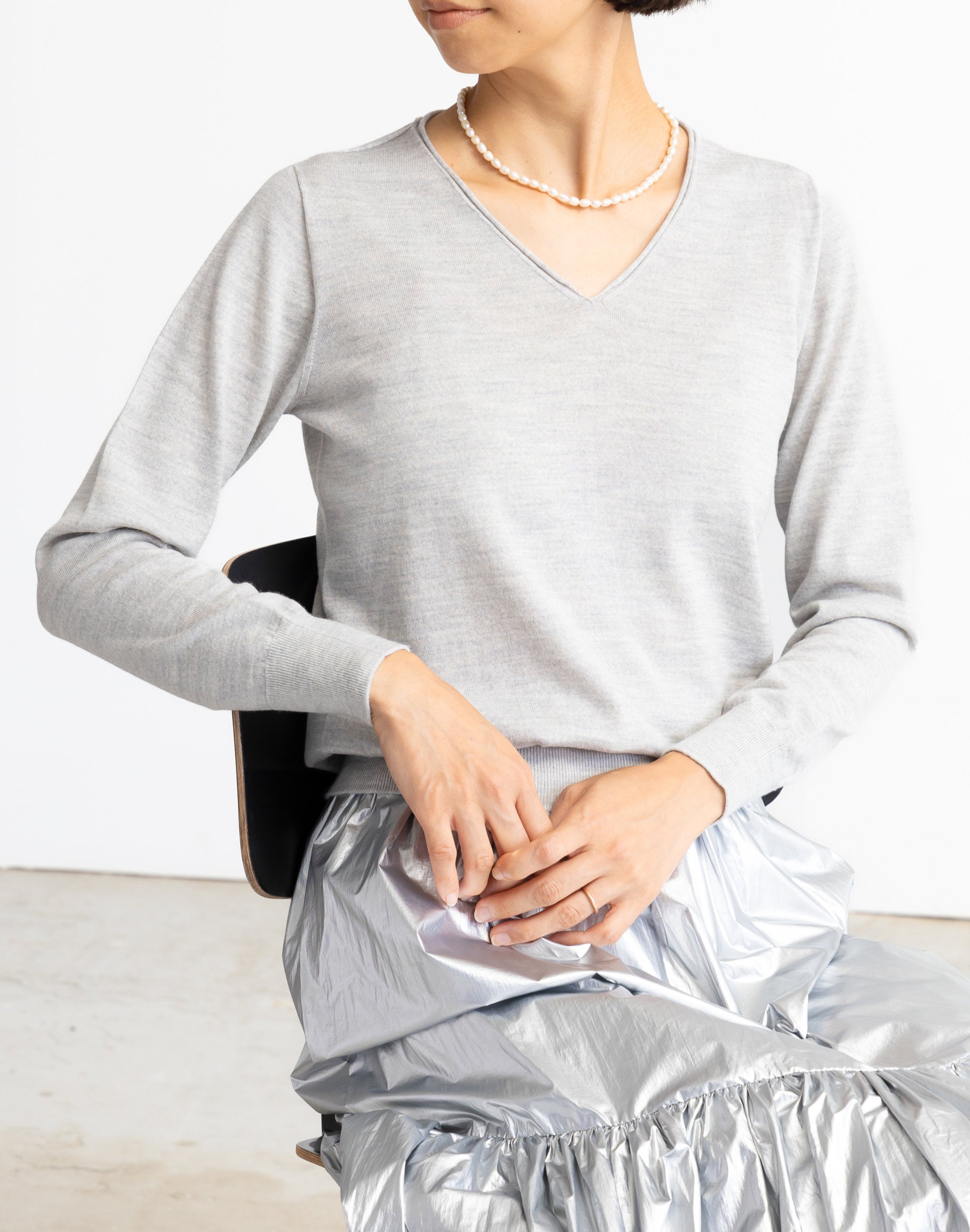 Vネックプルオーバー KURUMIFACTORY 日本製 ホールガーメント ウール