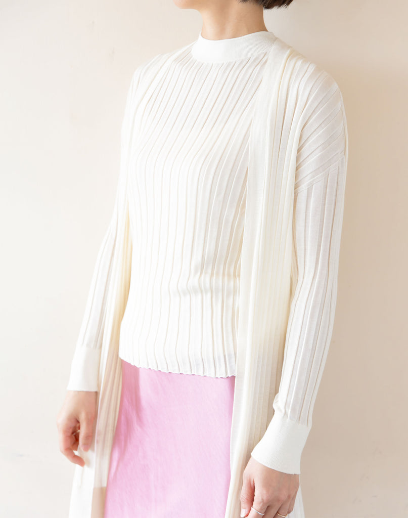 モデル：169cm　サイズ：L　色：ブリーチ