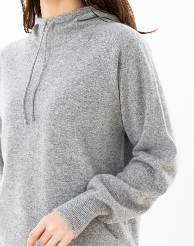 モデル：162cm　サイズ：M　色：杢グレー