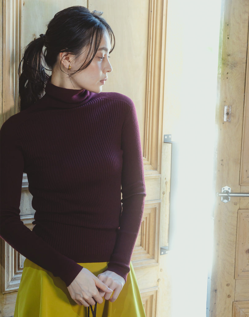 モデル：168cm　サイズ：L　色：ボルドー