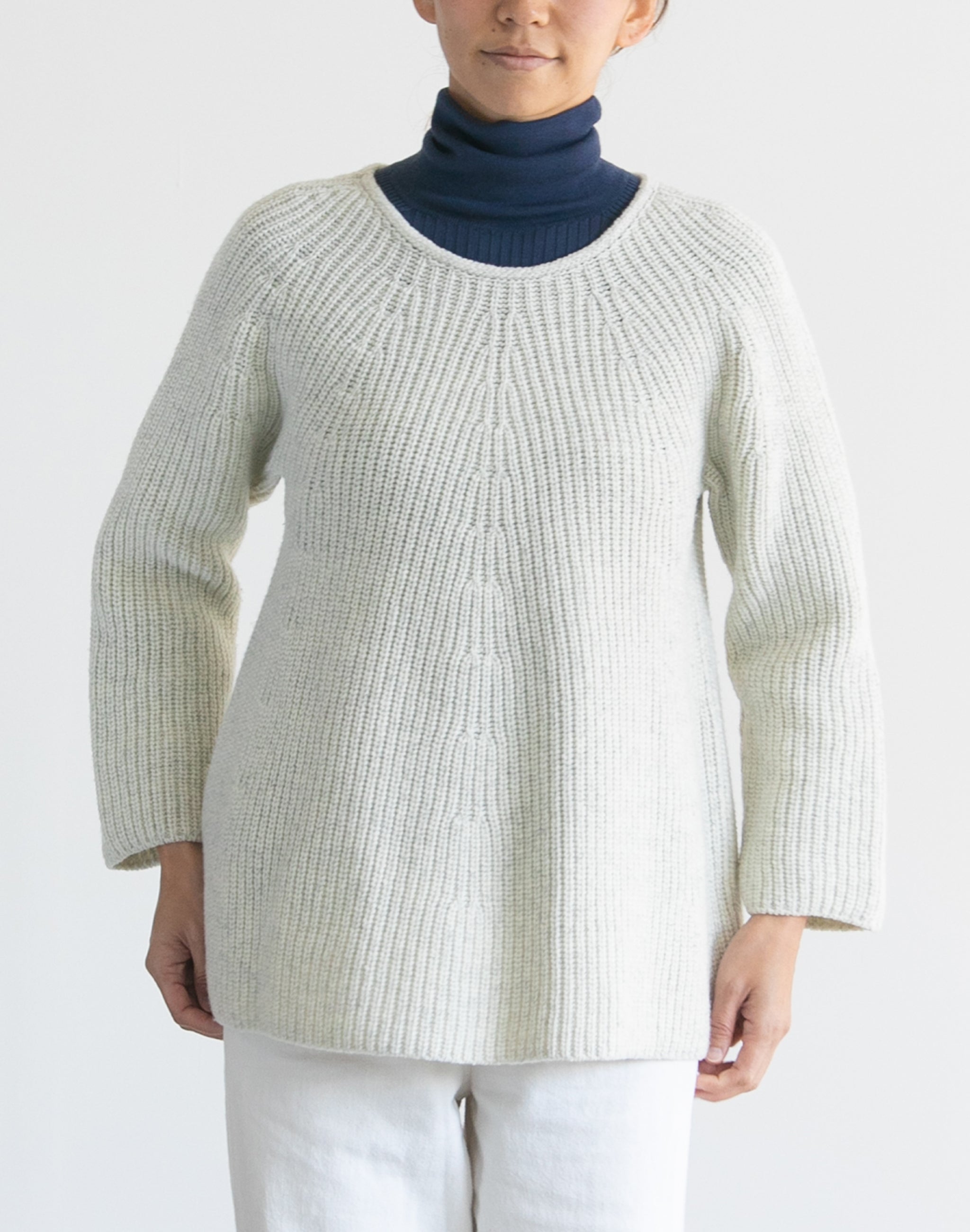 Aラインプルオーバー セーター 洗える ウール100 ふんわり 暖かい 3D